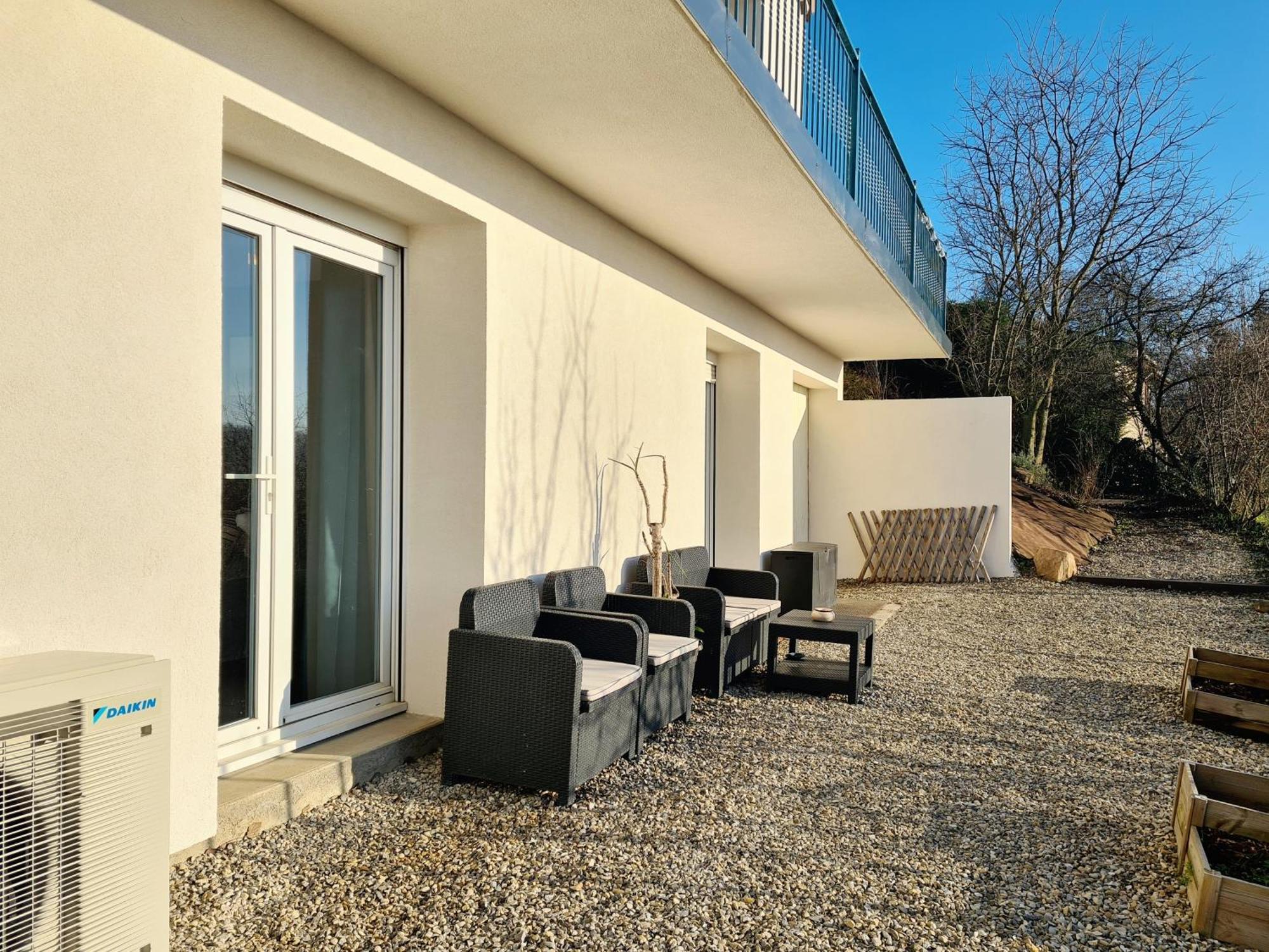 Gite De 70M² Avec Vue Sur Le Massif Du Pilat Clonas-sur-Vareze Екстериор снимка